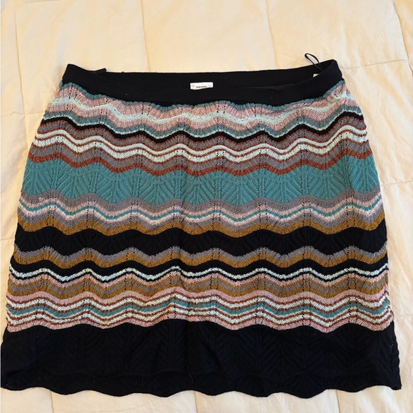Missoni Dresses & Skirts - MISSONI knit skirt- 44 NEVER WORN